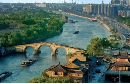 Успешная первая попытка прохода по Великому рукотворному каналу в Китае